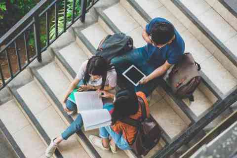 Kuliah perlu bahasa Inggris