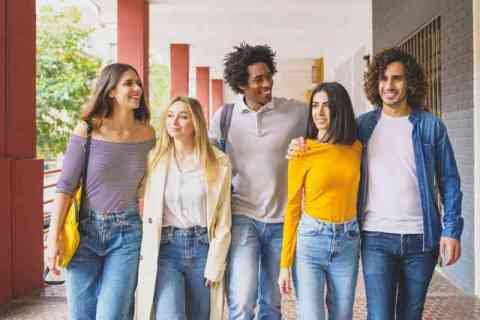Pentingnya belajar bahasa inggris mahasiswa exchange
