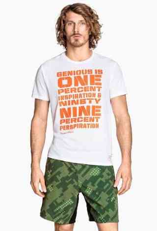 Kesalahan bahasa inggris di sebuah T-shirt, yaitu salah pengejaan / spelling error / typo